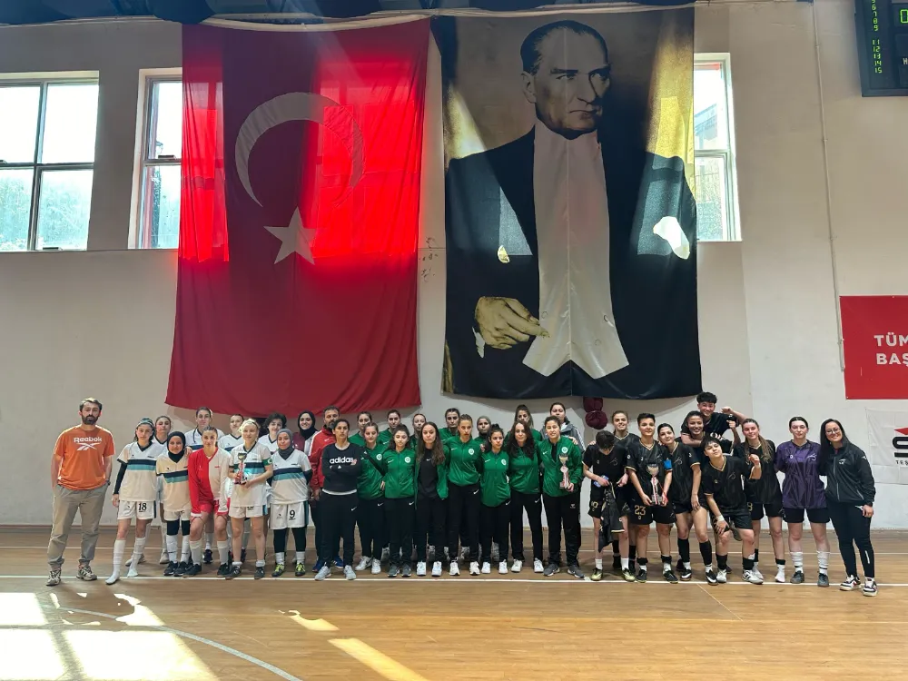 ZBEÜ’de Üniversiteler Arası Salon Futbolu Bölgesel Lig Grup Müsabakaları Sona Erdi