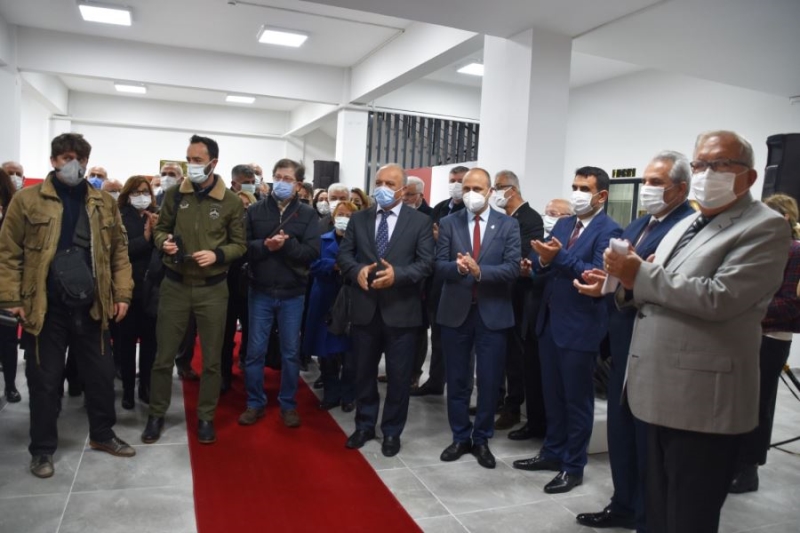 AKM SERGİ SALONU, ERDEMİR SERGİSİYLE KAPILARINI AÇTI