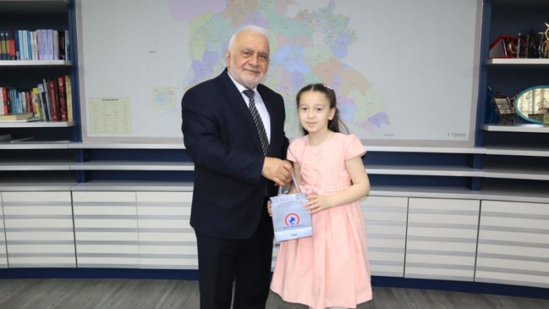 BELEDİYE BAŞKANI ECRİN SAĞLAM OLDU