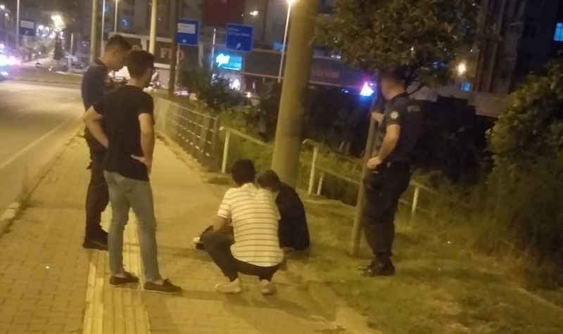 Şişede durduğu gibi durmadı…