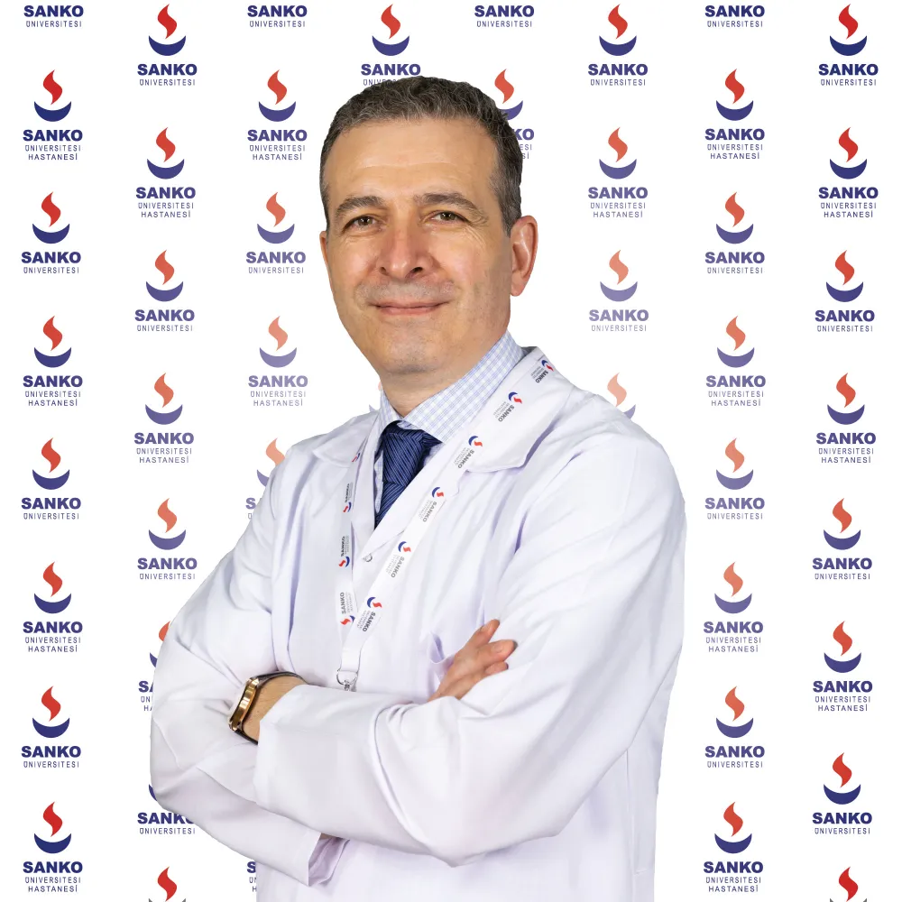 ÇOCUK CERRAHİSİ UZMANI PROF. DR. KARAKUŞ, YENİDEN SANKO ÜNİVERSİTESİ HASTANESİ’NDE