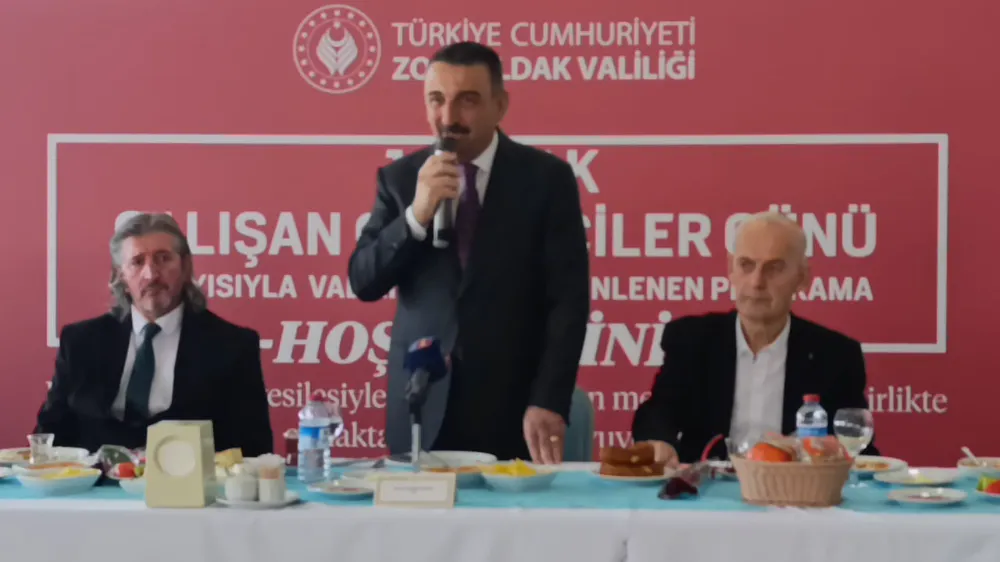 VALİ OSMAN HACIBEKTAŞOĞLU, GAZETECİLERLE BİR ARAYA GELDİ