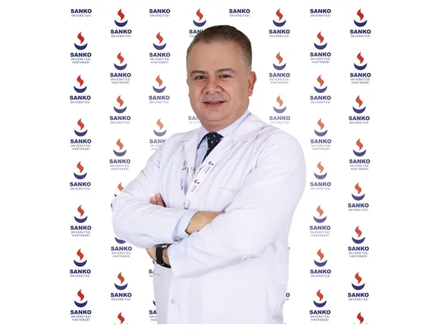 ORTOPEDİ VE TRAVMATOLOJİ UZMANI DOÇ. DR. BURÇİN KARSLI, SANKO ÜNİVERSİTESİ HASTANESİ’NDE