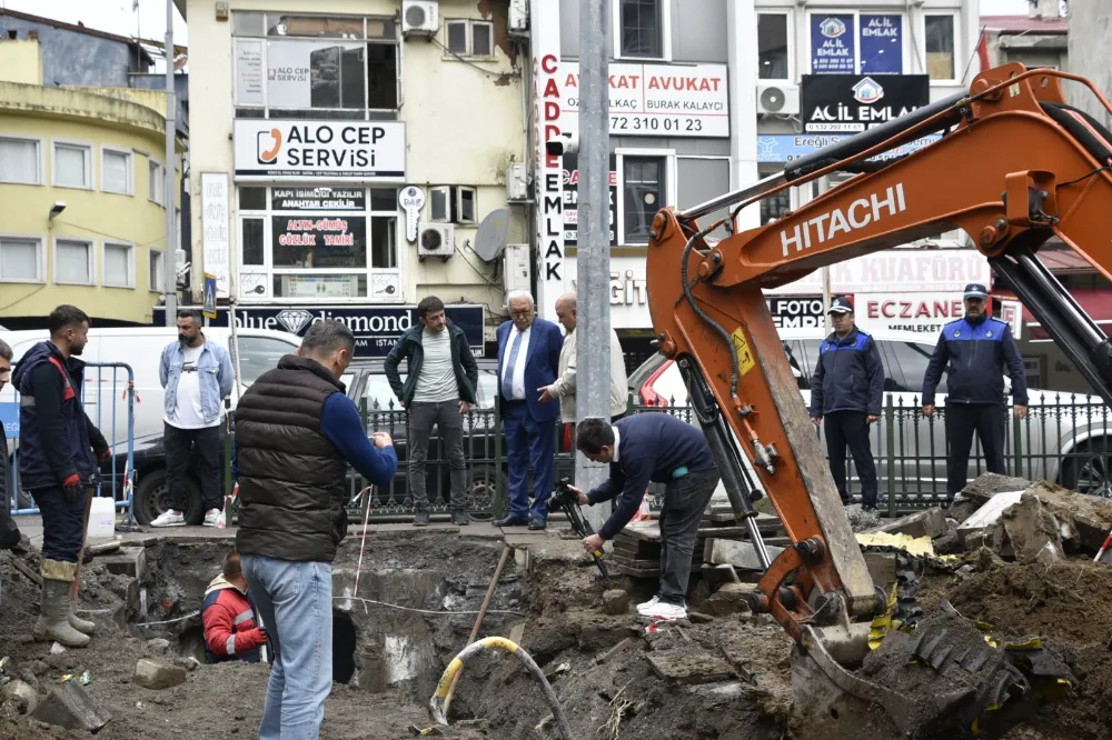 BAŞKAN POSBIYIK, UN PAZARI ESNAFINI ZİYARET ETTİ
