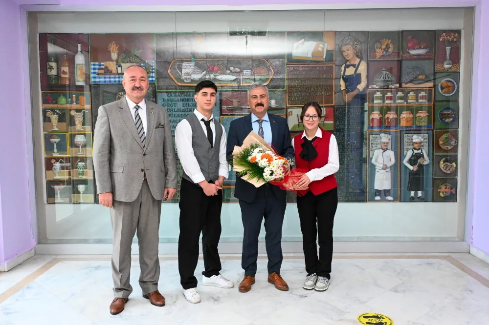 Geleceğimizin Mimarı Gençler, Güvenli Yarınlarımızın Teminatı 