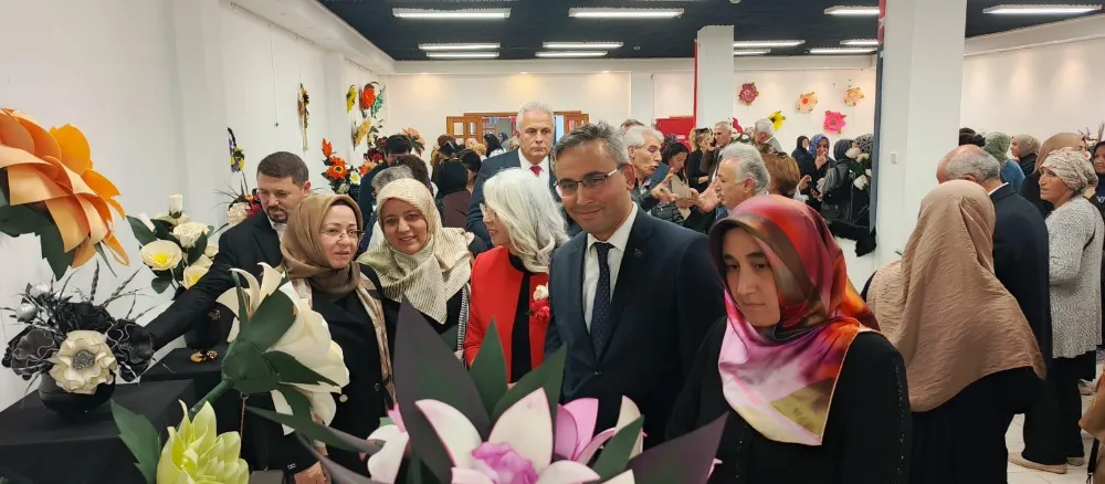 EL SANATLARI SERGİSİ GÖRENLERİ BÜYÜLEDİ