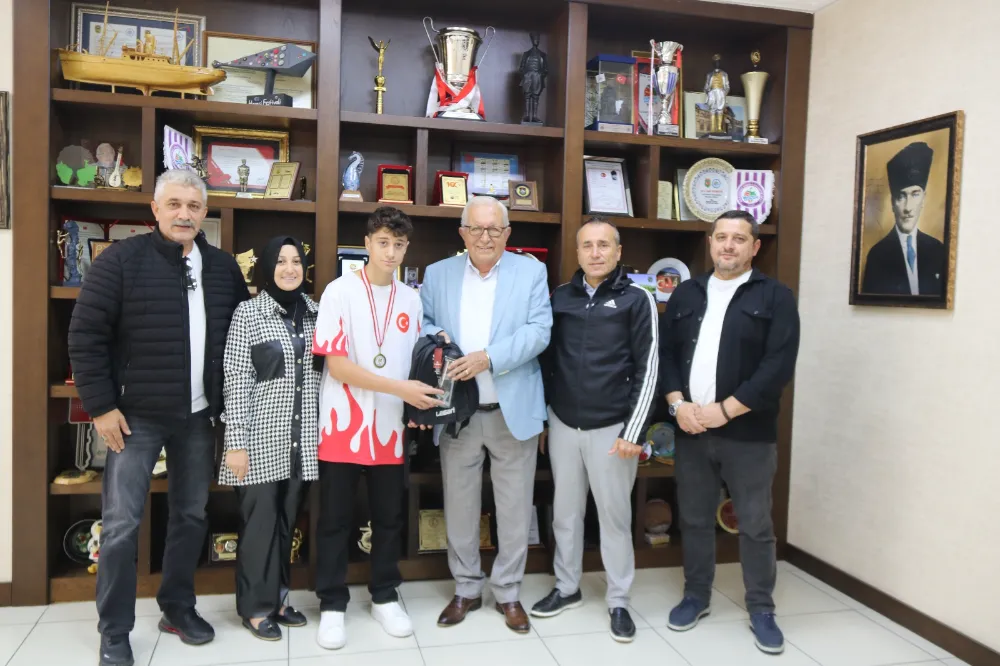 Gençlerimizin başarılarıyla gurur duyuyorum