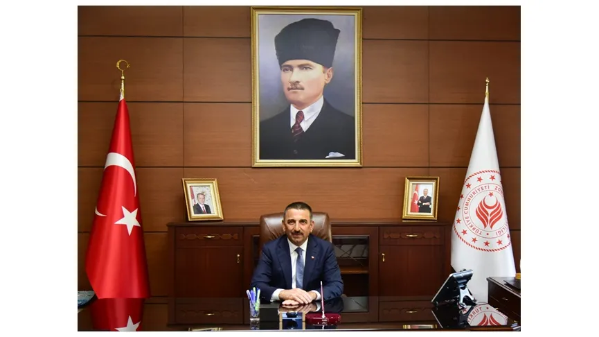 VALİ OSMAN HACIBEKTAŞOĞLU’NUN 29 EKİM CUMHURİYET BAYRAMI KUTLAMA MESAJI