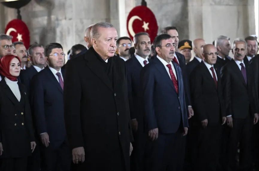 Cumhurbaşkanı Erdoğan başkanlığındaki devlet erkanı Anıtkabir’i ziyaret etti