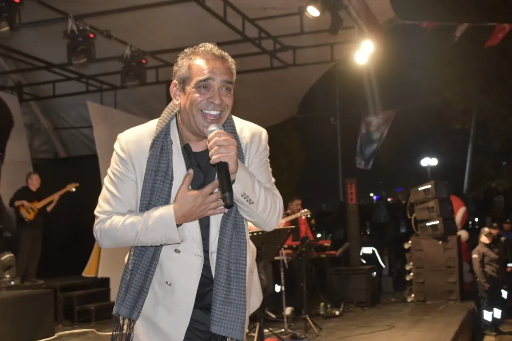 KDZ. EREĞLİ’DE CUMHURİYET COŞKUSU, EGE KONSERİYLE FİNAL YAPTI