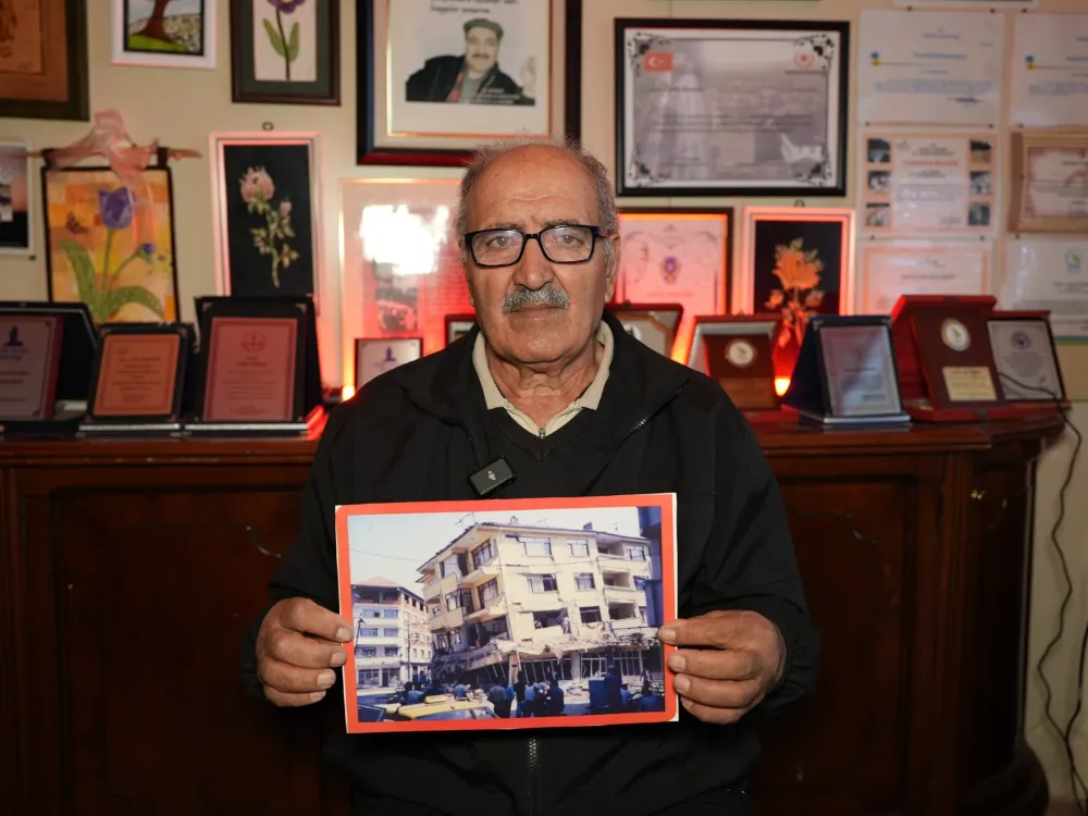 12 KASIM 1999 DEPREMİNİN EN YAKIN TANIKLARI KONUŞTU: “KIYAMETİ GÖRDÜK”