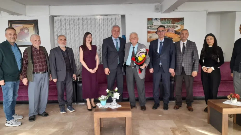 “Ereğli’de Öğretmenler Günü Vefayla Taçlandı: 