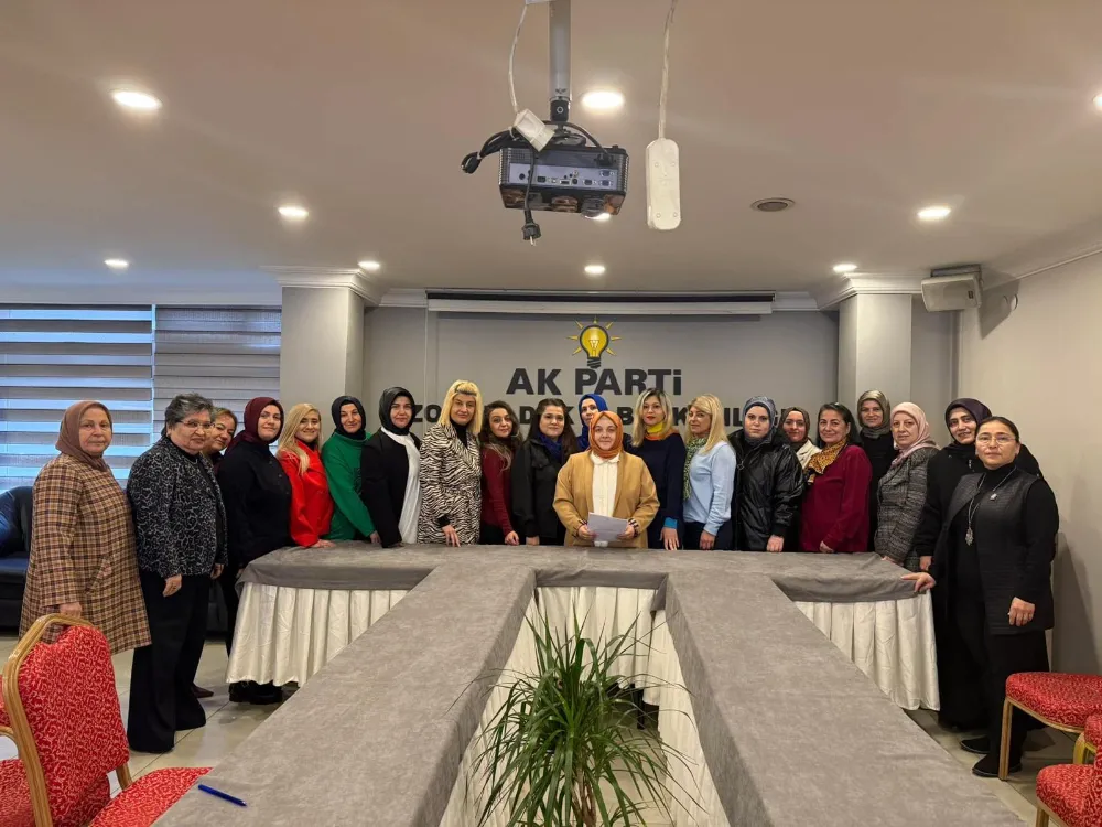 AK PARTİ KADIN KOLLARI’NDAN 25 KASIM MESAJI