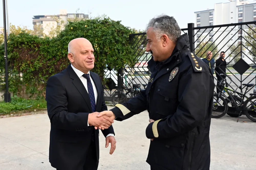 Manisa Emniyeti okul çevrelerinde kuş uçurtmuyor.