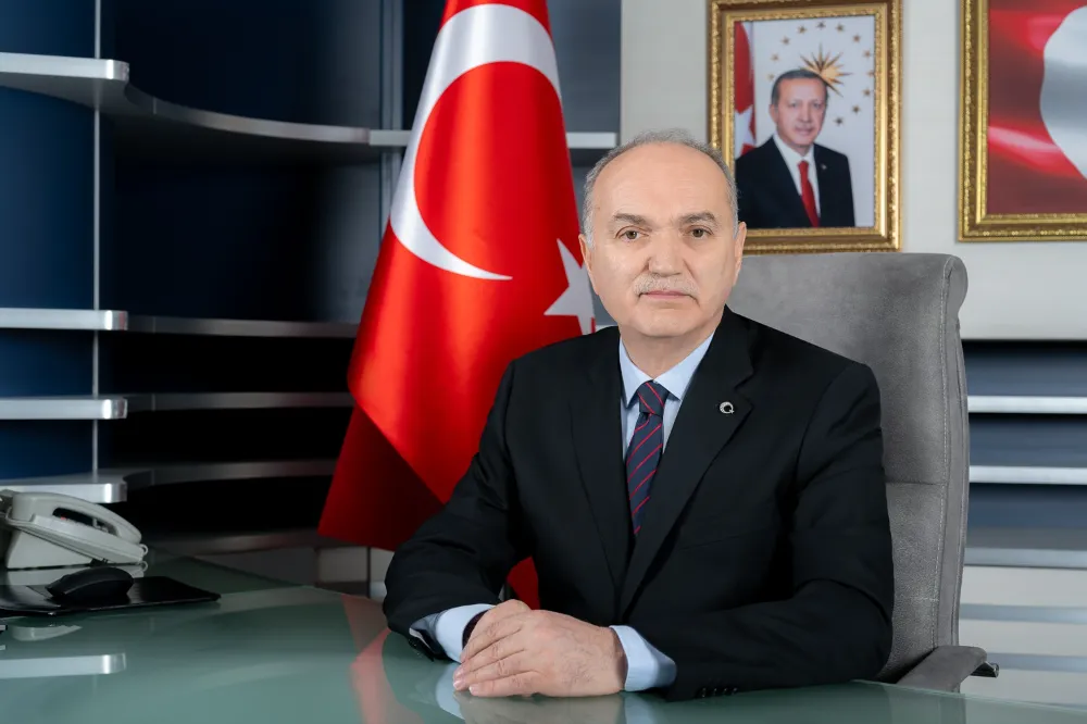 BAŞKAN DR. FARUK ÖZLÜ’DEN 10 KASIM MESAJI