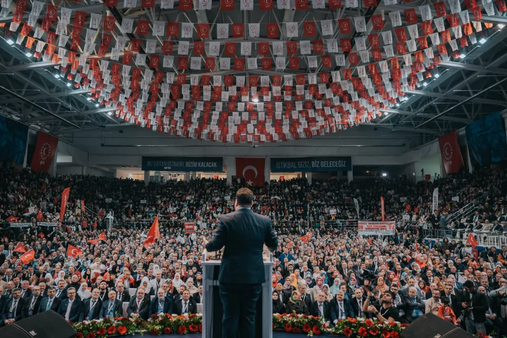 BTP kongresinde partililer salona sığmadı…