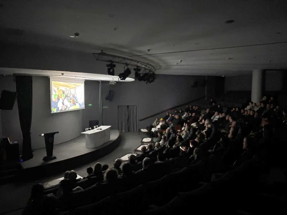 ‘K-ÖMÜR’ ÇAYCUMA’DA İZLEYİCİ İLE BULUŞTU