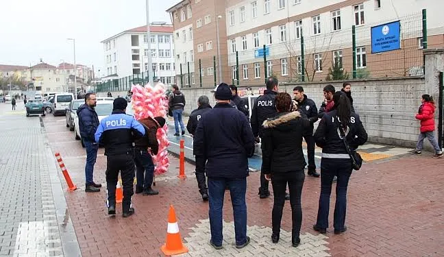 ZONGULDAK’TA OKUL ÇEVRESİNDE ÖĞRENCİNİN GÜVENLİĞİ İÇİN DENETİMLER SIKLAŞTIRILDI