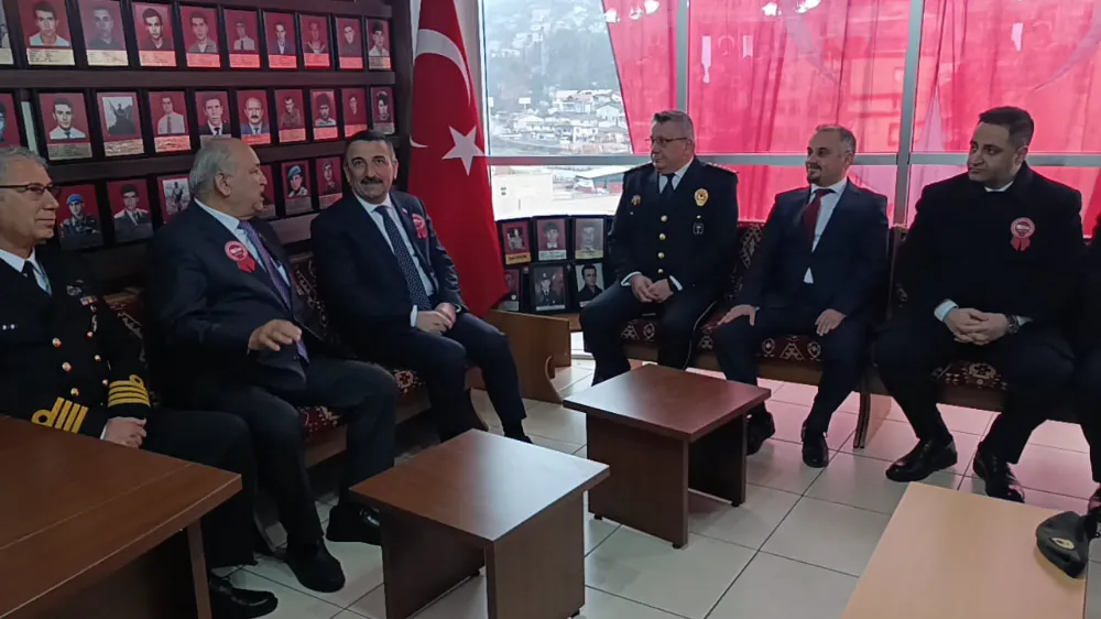 VALİ HACIBEKTAŞOĞLU