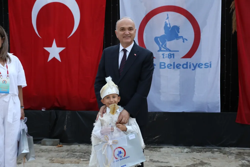 TOPLU SÜNNET GELENEĞİ SÜRDÜRÜLÜYOR