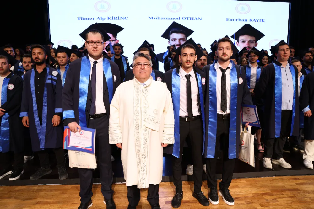 BEUN Mühendislik Fakültesinde Mezuniyet Coşkusu