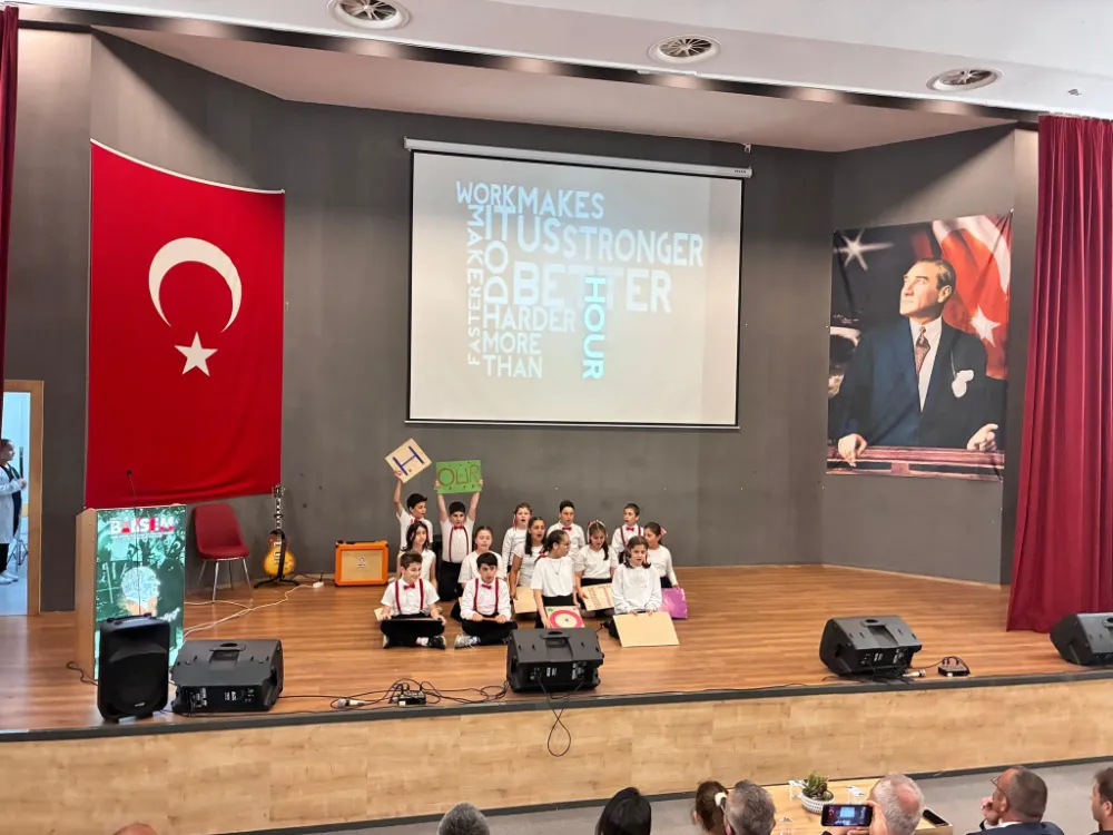 Pestilci Ortaokulu’nda Yıl Sonu Gösterileri Gerçekleşti.