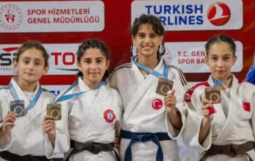 SPOR AKADEMİSİ SPORCUSU ERVA EREN