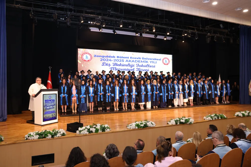BEUN Yarınların Diş Hekimlerini Coşku ve Gururla Geleceğe Uğurladı