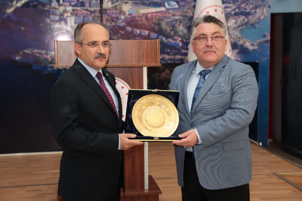 Rektör Özölçer, Veda Törenine Katıldı