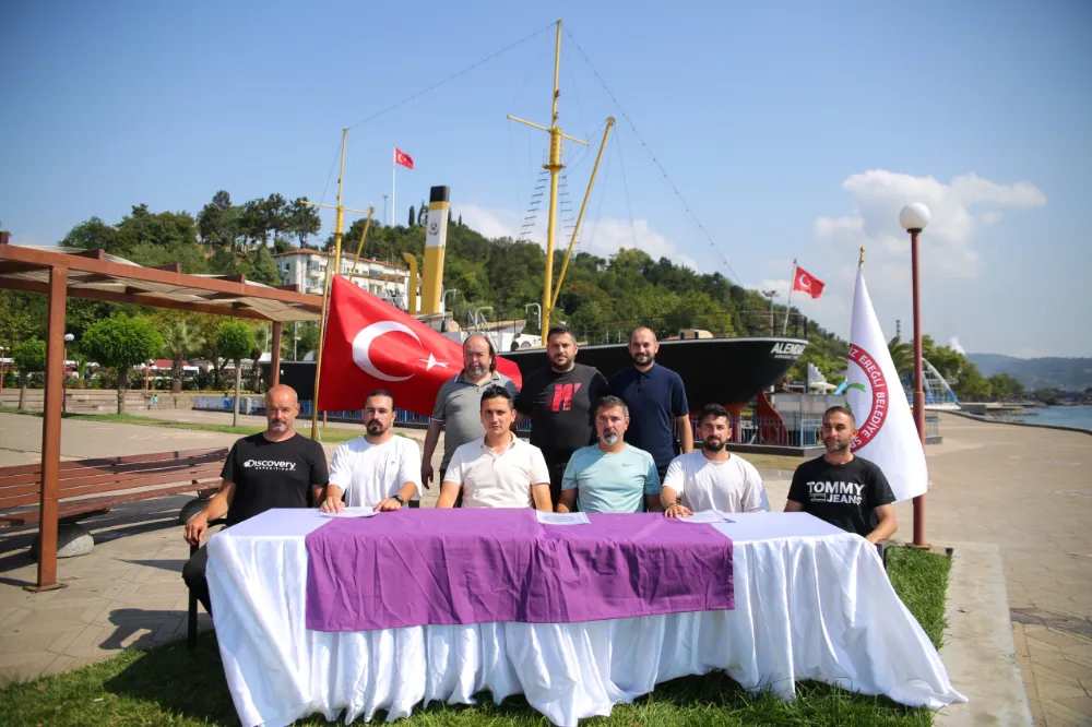 KDZ.EREĞLİ BELEDİYESPOR’DA TEKNİK HEYET İÇİN İMZA TÖRENİ DÜZENLENDİ