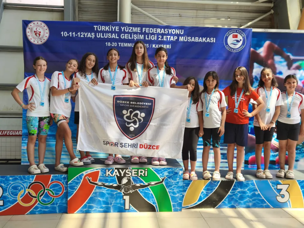 DÜZCE BELEDİYESİ SPOR AKADEMİSİ YÜZME TAKIMINDAN BİR BAŞARI DAHA