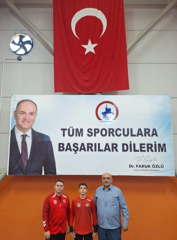 DÜZCE BELEDİYESİ SPOR AKADEMİSİ GÜREŞÇİLERİ BALKAN ŞAMPİYONASI’NDA 