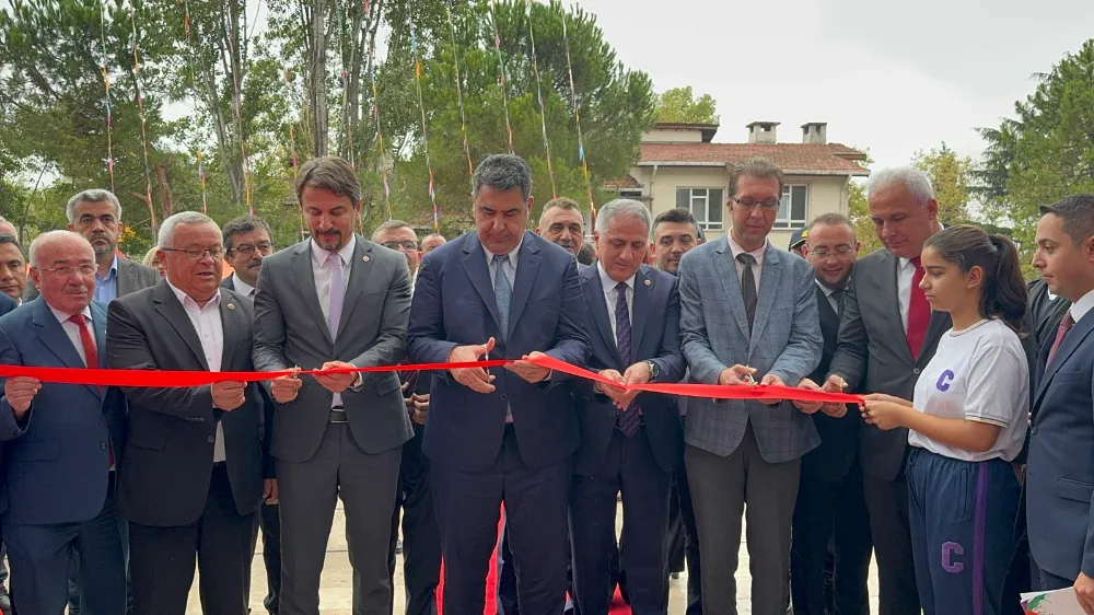 KDZ. EREĞLİ CUMHURİYET ORTAOKULU YENİ BİNASIYLA GÖRKEMLİ BİR TÖRENLE AÇILDI