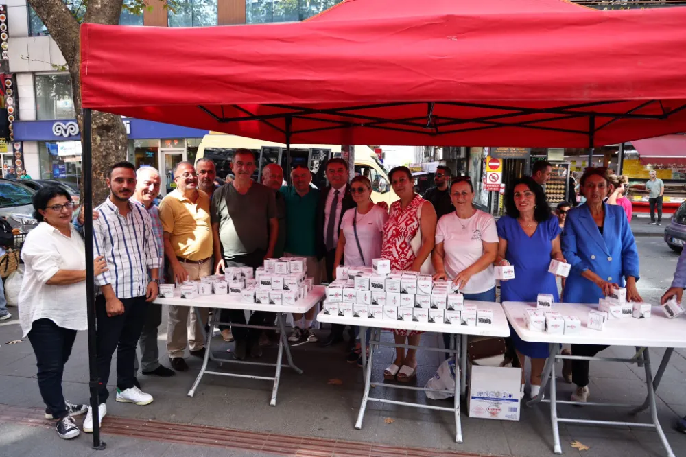 Başkan Sn.Tahsin Erdem’den Mevlid Kandili’nde Kandil Simidi İkramı