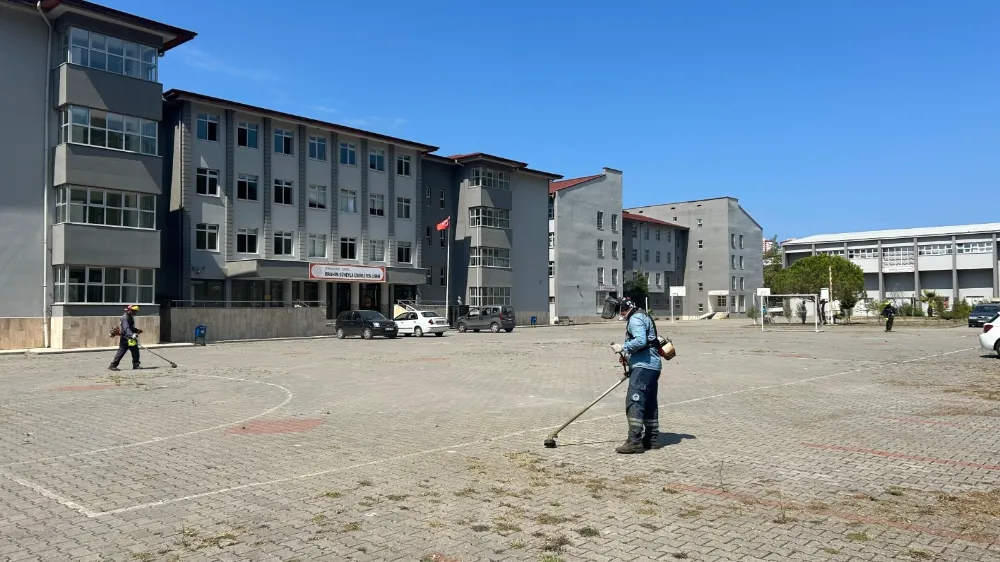 OKULLARIMIZ YENİ DÖNEME TEMİZ VE GÜVENLİ HAZIRLANIYOR